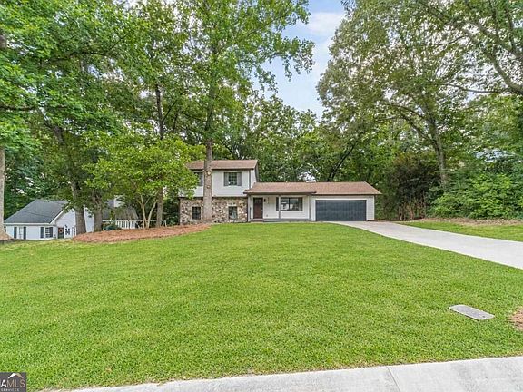 3rd image of 2273 Ivy Crest Dr