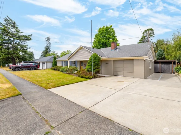 1013 S 15th Street, Mount Vernon, WA 98274