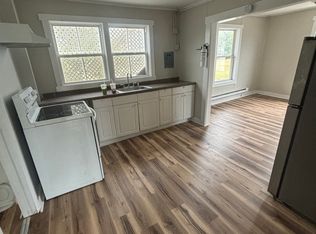 304 N Broadway APT 2A, Pennsville, NJ 08070