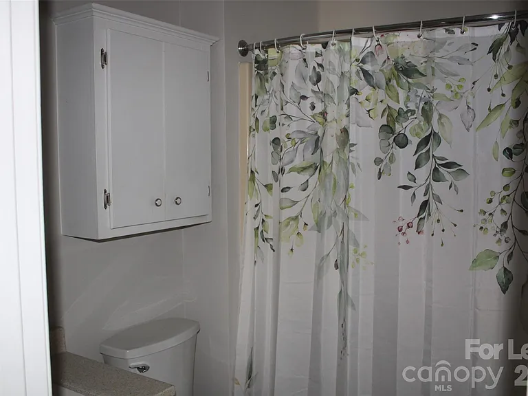 2212 Crosswinds Ct — Photo 11