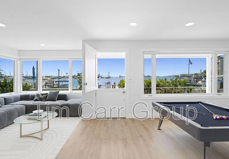 112 S Bayfront — Photo 4