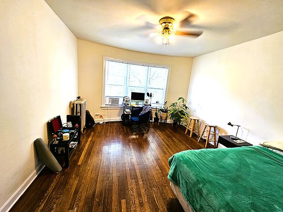 3rd image of 7400 N Ashland Ave #3