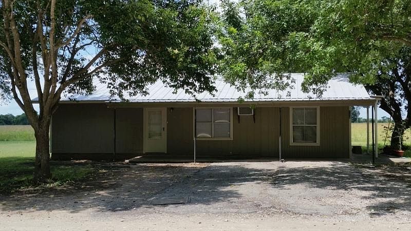 1st image of 130 Colorado Dr