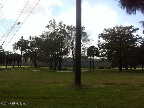 Park in the front yard