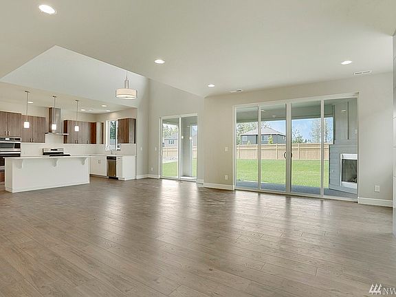 4th image of 23103 70th St E #69