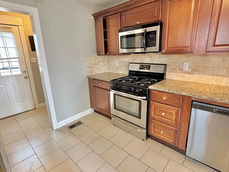 4995 Vallejo St — Photo 9