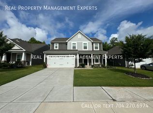 3227 Selwyn Landing Dr, Charlotte, NC 28215