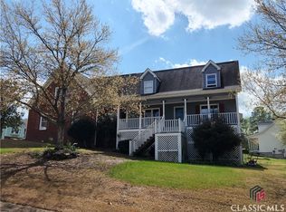 321 Ryan Dr, Auburn, GA