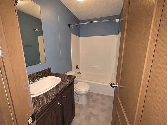 4th image of 8652 Creek Way #102C
