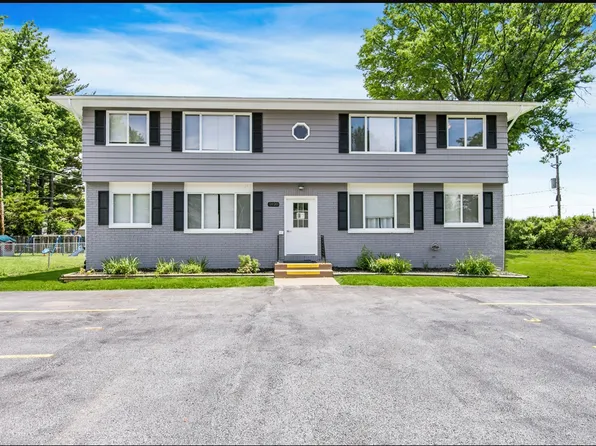 1820 Sutton Pl APT 3, Bettendorf, IA 52722