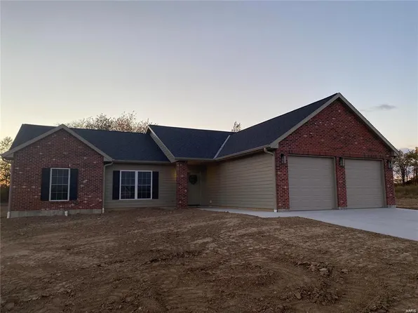 351 Honeysuckle Dr, Hannibal, MO 63401