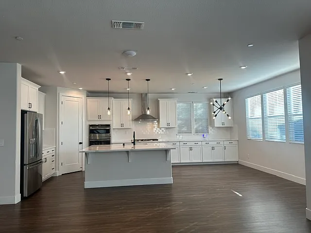 99 Jagla St — Photo 19