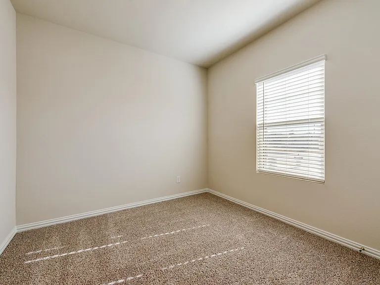 102 Monarch Way — Photo 20