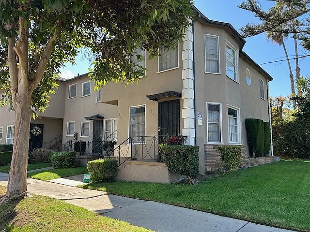 5470 San Vicente Blvd LLC