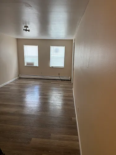 492-494 Wilson St #4 Photo 1