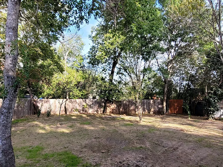 750 S Main St — Photo 30
