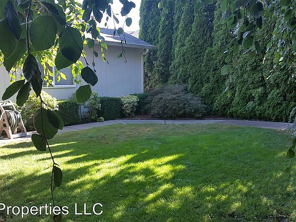 4th image of 16515 NE 82nd St