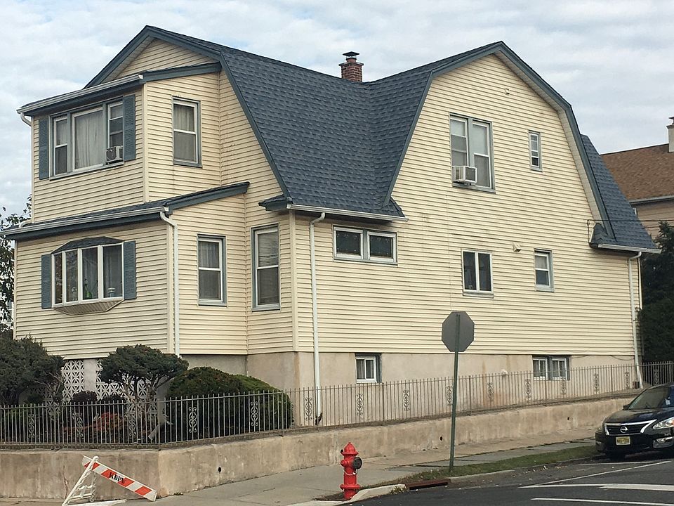 1st image of 13-15 Garfield Ave #2