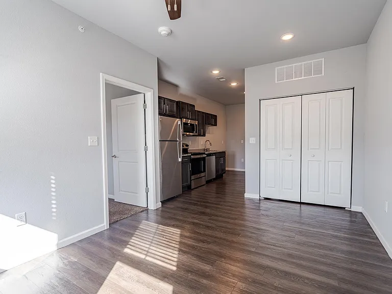 Lancaster Lofts — Photo 20