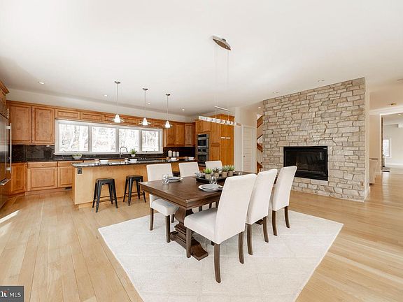 4th image of 115 Bullock Rd