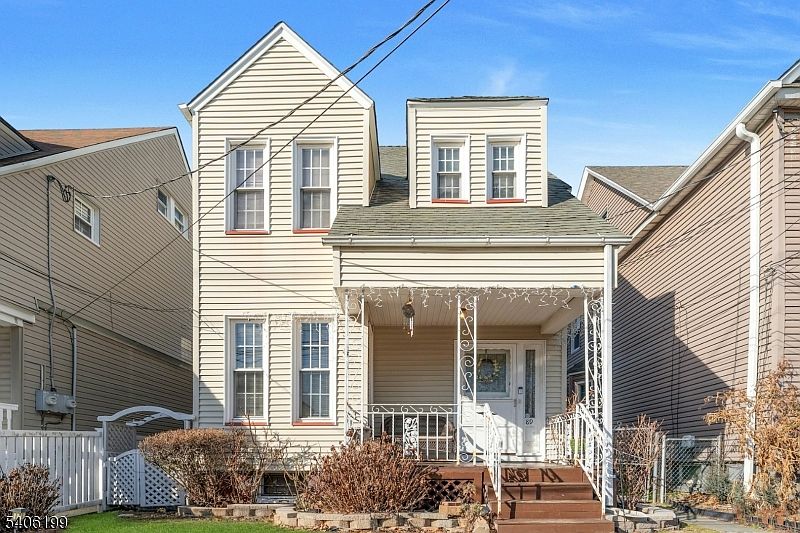 1st image of 89 Union Ave