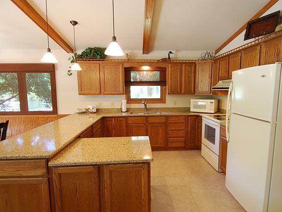 3rd image of E4287 W. Redstone Dr.