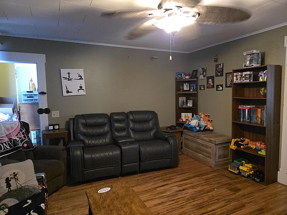 4th image of 135 Wall Street