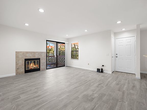 4th image of 9424 Twin Trails Dr Unit 103