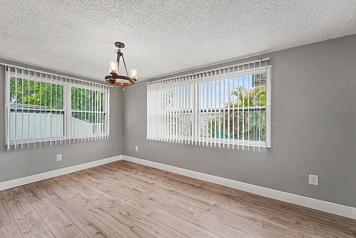3528 Rock Royal Dr — Photo 4