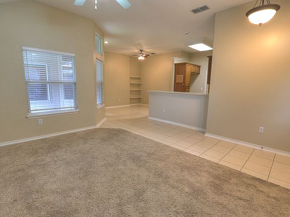 3rd image of 6518 Peacock Dr