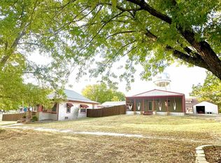 428 W Conn St, Council Grove, KS 66846