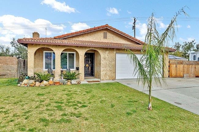 2nd image of 719 La Mesa Ct