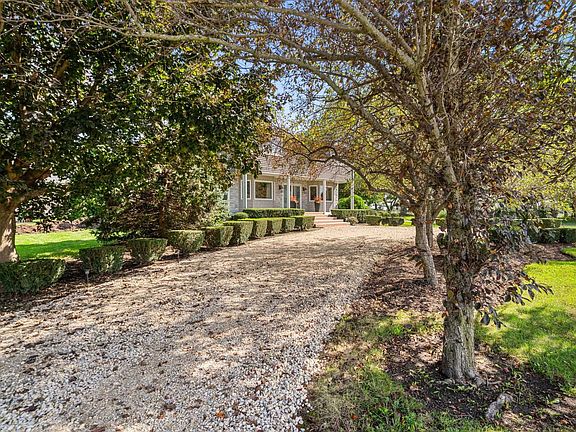 3rd image of 5249 Stone Quarry Rd