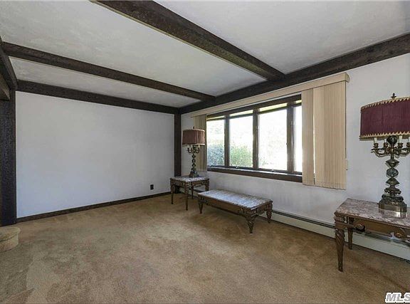 3rd image of 888 Winthrop Dr