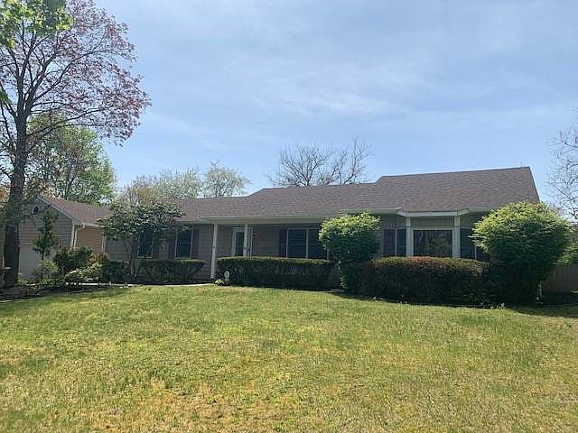 1st image of 20 Spyglass Ln
