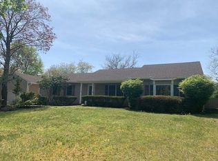 20 Spyglass Ln, East Setauket, NY