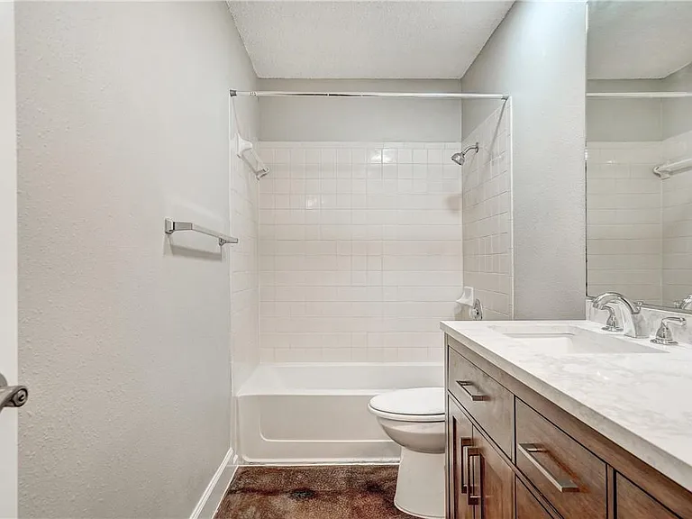 6009 Avery Island Ave — Photo 26