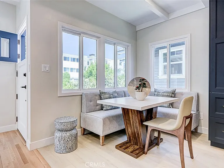 216 Monterey Blvd — Photo 9