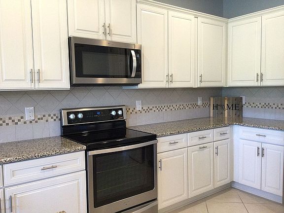 5th image of 10221 Glastonbury Cir #102