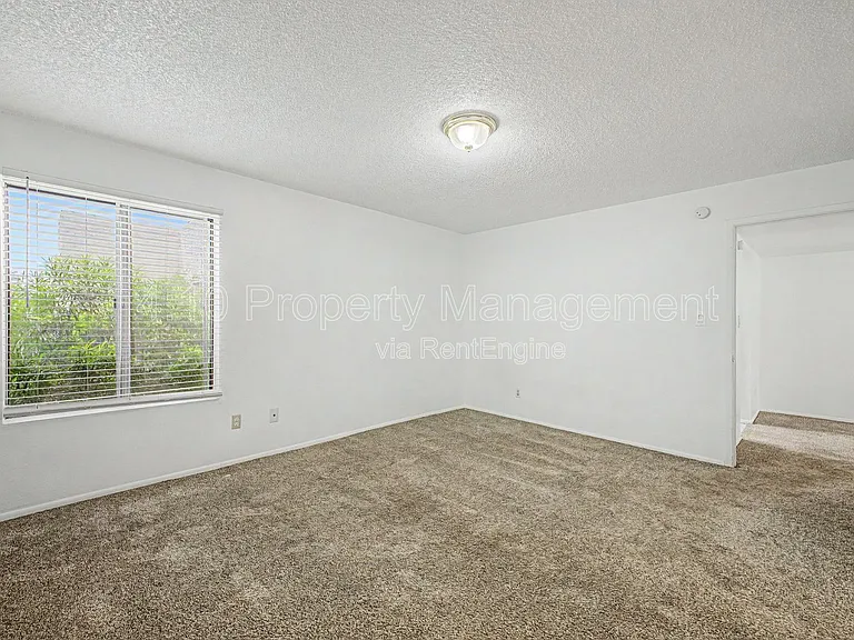 1927 E Hampton Ave #256 — Photo 19