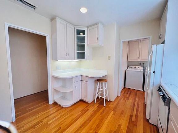3rd image of 2812 Verde Vista Dr