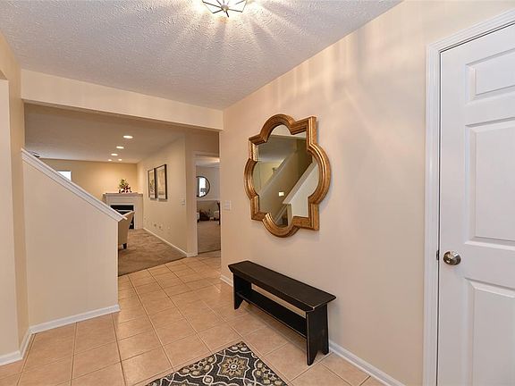 5th image of 10998 Amelia Ct