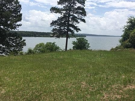 Back Yard with Lake View