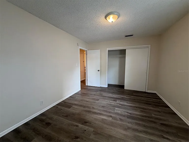 1740 W Walnut St — Photo 21