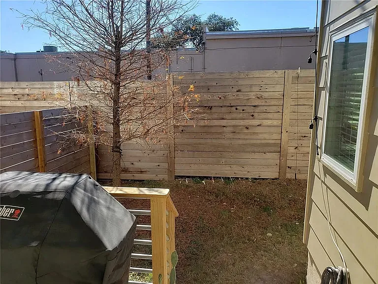 6800 Menchaca Rd #4 — Photo 22