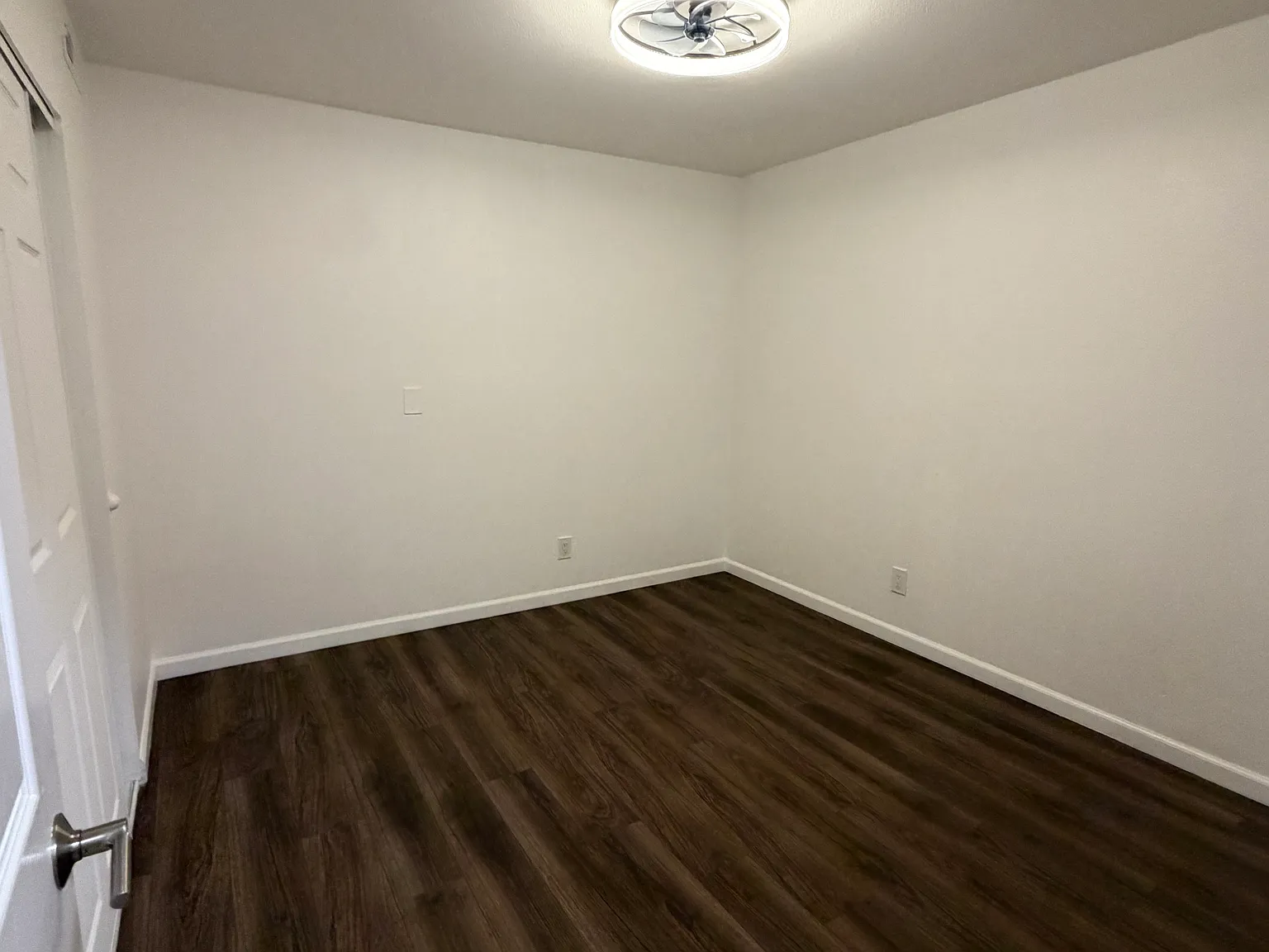 3 bed, 1052 sqft, $2,900 — Photo 3