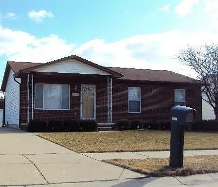 1st image of 28130 Pierce Ct