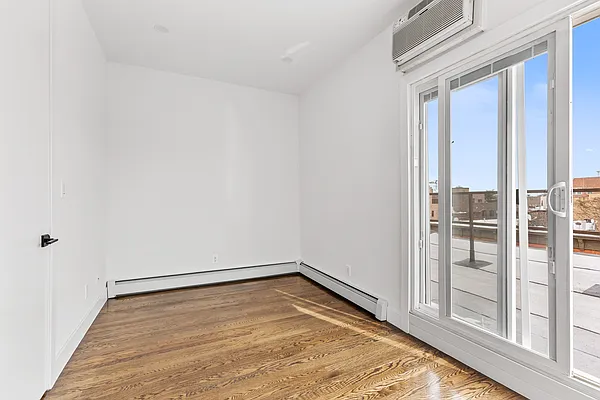 Rented by SERHANT. | media 7