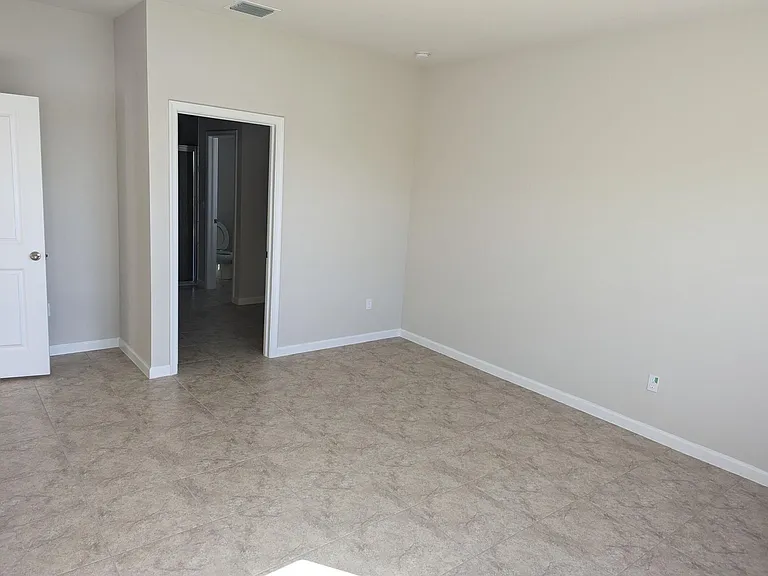 10644 SW Vasari Way — Photo 15