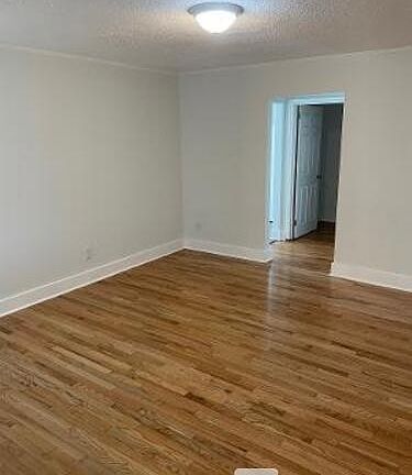 3rd image of 3727 Saint Johns Ave